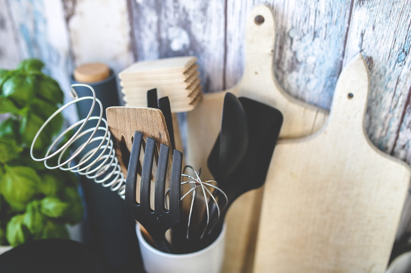 kitchen utensils, nature, table, wood - material, selective focus, wire whisk, work tool, close-up, large group of objects, eating utensil, no people, spatula