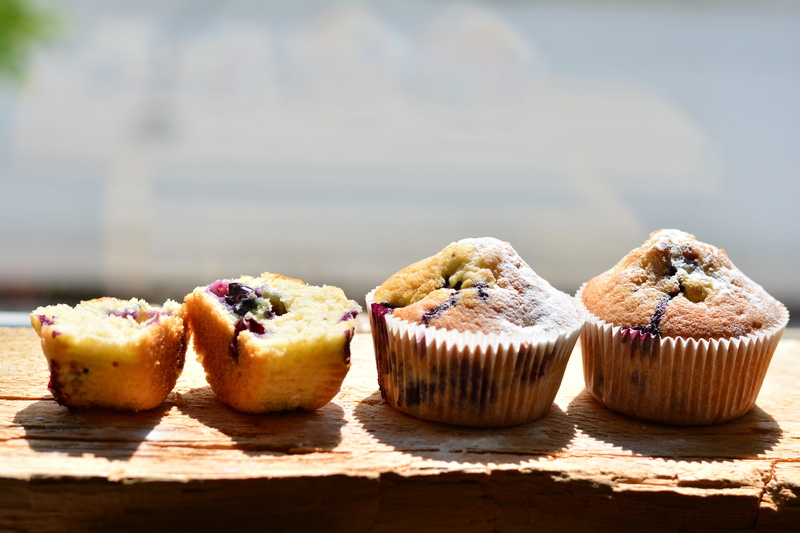 delicious, baking sheet, table, dessert, sweet food, bake, baked, freshness, pastries, cake, day, fruity, food, blueberry muffins, eat, no people, treat
