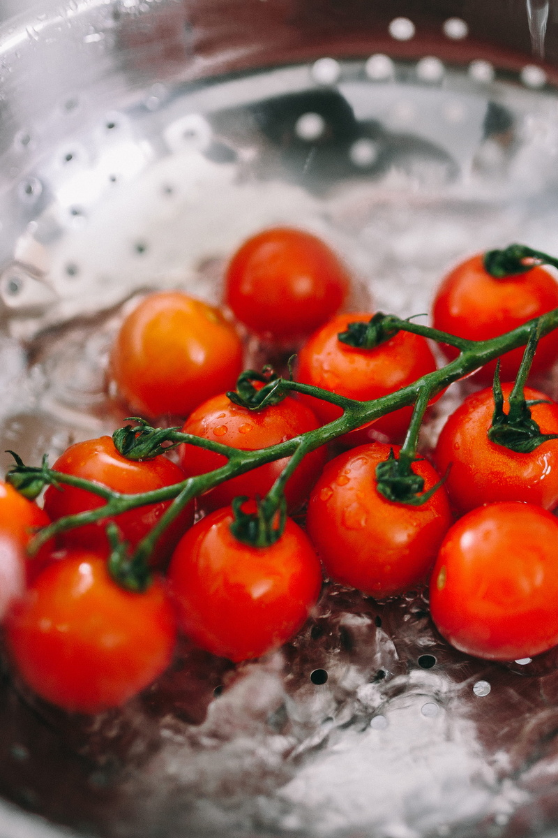 ready-to-eat, water, healthy, 2K, still life, freshness, container, food and drink, no people, vegetables, vegetable, washing, healthy Eating, indoors