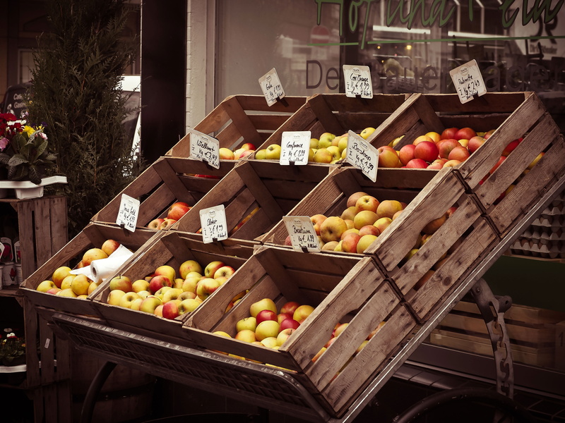 vitamins, boxes, brown, city, red, box, sale, day, retail, choice, citrus fruit, apple, fruit, healthy eating, crates, no people, bless you, freshness