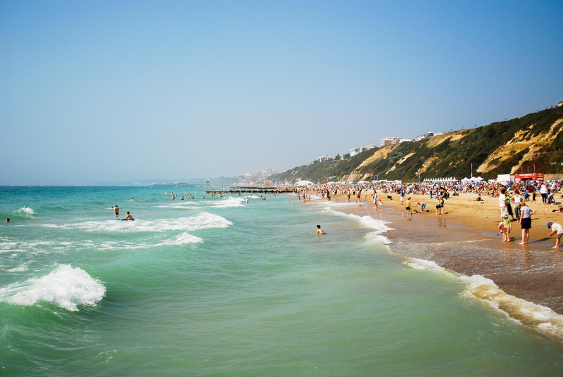 clear sky, real people, bournemouth, incidental people, nature, water, group of people, horizon over water, united kingdom, beauty in nature, travel, beach