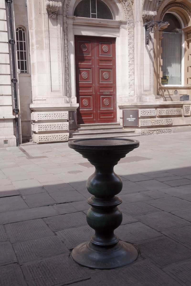 arch, bronze, protection, built structure, payment, england, building, city, street, outdoors, kornmarkt, bristol, antique, door, flooring, the past, entrance
