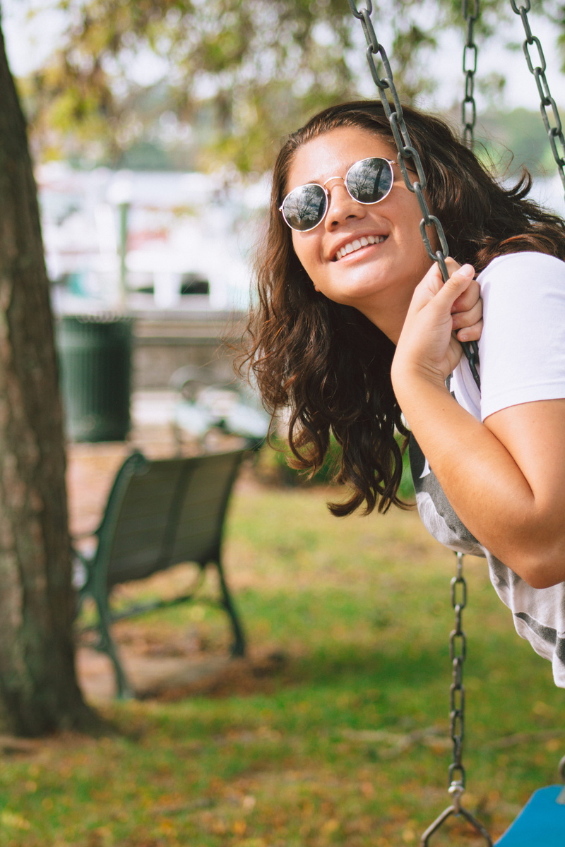 focus on foreground, outdoors, rhode island, day, 5K, lifestyles, leisure activity, bristol, one person, leaves, looking at camera, glasses, retro, vintage