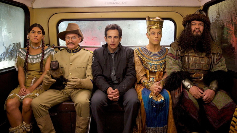 sitting, men, Night at the Museum: Secret of the Tomb, Monkey, young men, young adult, travel, people, Ben Stiller, city, males, journey, 1080P, adult