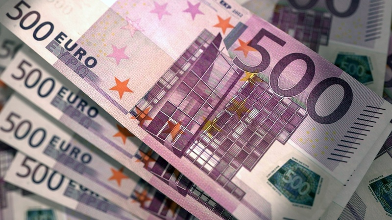 paper currency, render, no people, cash, blender, note, savings, four, 1080P, europe, finance and economy, number, euro, consumerism, money, banking, close-up