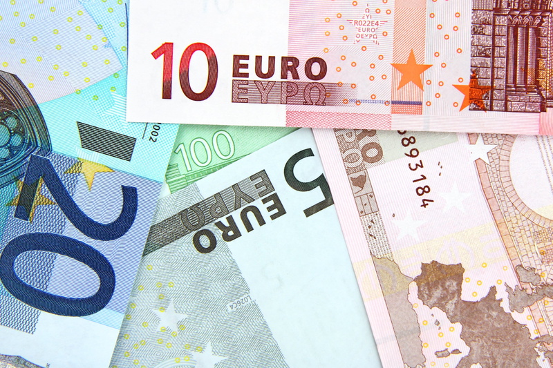 home finances, various, close-up, studio shot, 2K, finance, business, currency, Euro, european, exchange rate, economy, paper currency, bill, savings
