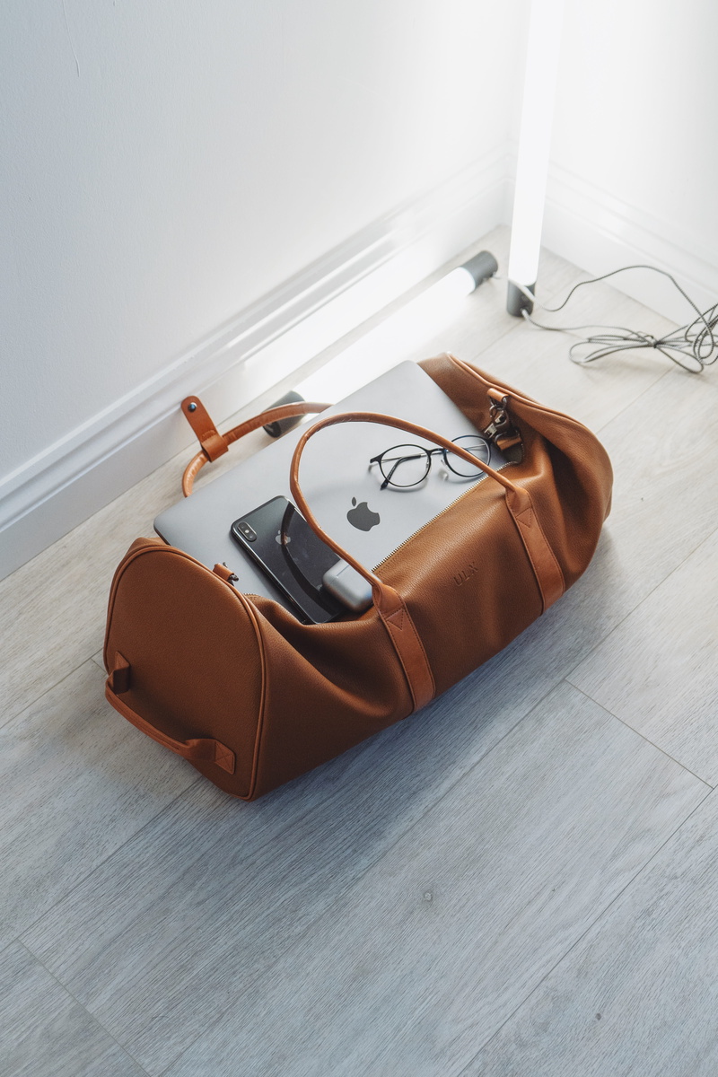 iphone, duffel, phone, light, single Object, equipment, fashion, glasses, gear, no People, bag, men, luggage, 5K, healthcare And Medicine, personal Accessory