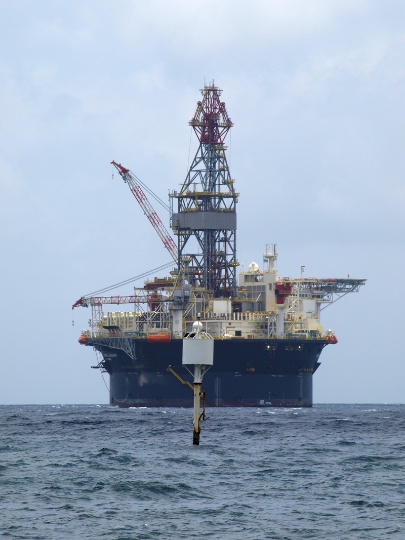 fossil fuel, drilling rig, horizon over water, offshore platform, 2K, no people, technology, sea, cargo, ship, shipping, oil rig, oil industry, body, on lake