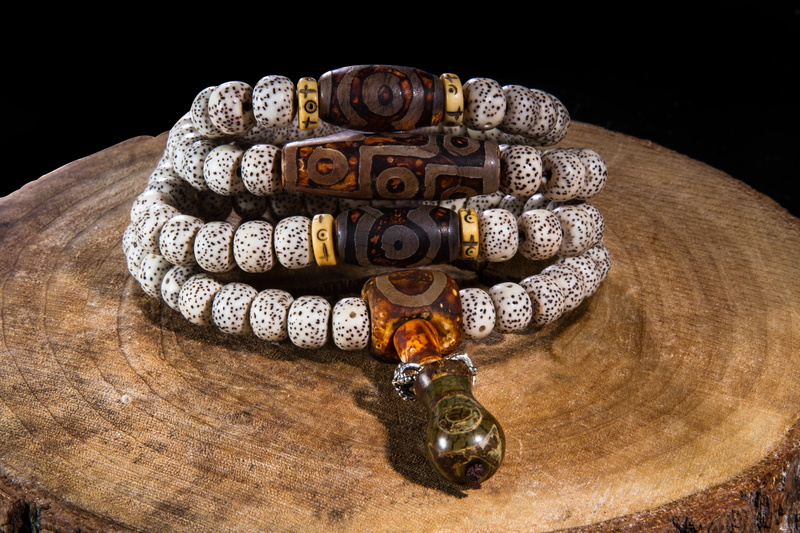 buddha, craft, metal, nature, stack, close-up, moon and stars bodhi, nepal, no people, ornate, 5K, jewellery, wheel, circle, still life, buddhist prayer beads
