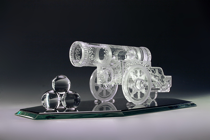 expense, cannon, 2K, mirror, shiny, luxury, scale, gun, black background, metal, glass - material, wealth, crystal, business, abundance, precious gem