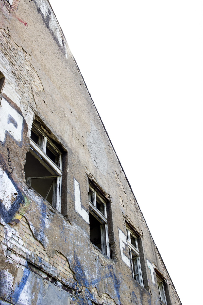 abandoned place, window, building, wall - building feature, no people, weathered, ruined, wall, residential district, 1080P, day, old, ruin, sky, clear sky