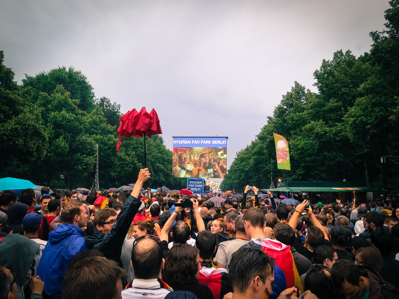 spectator, world cup, tree, nature, concert, cheering, stage, celebration, spectators, day, lifestyles, festival, finals, people, team, outdoors, 4K, group of people