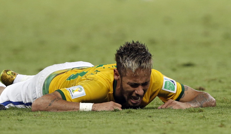 sport, grass, people, lying down, athlete, accidents and disasters, clothing, aggression, men, occupation, neymar desktop, misfortune, rescue worker, physical injury