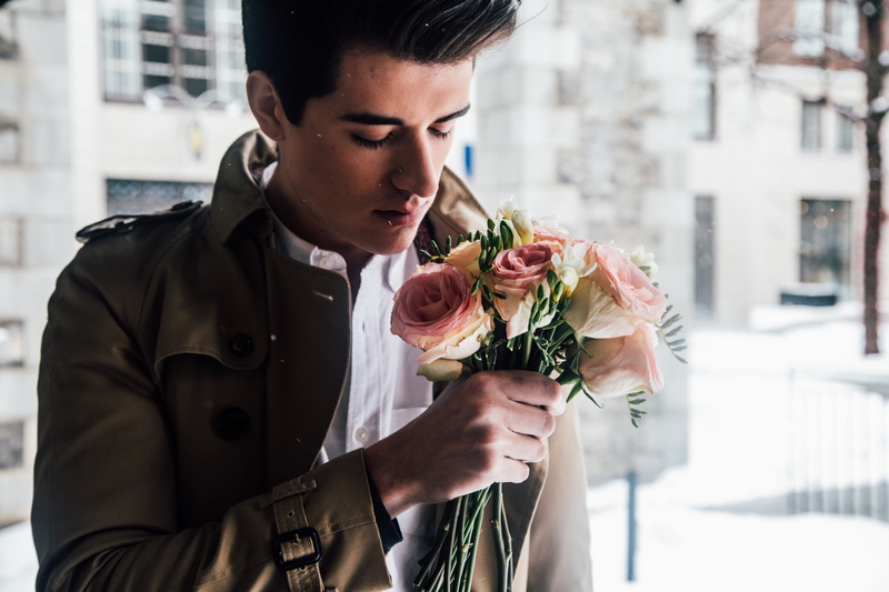 man, plant, flowers, bouquet of flowers, modern, men, portrait, romantic, bouquet, stylish, young adult, rose - flower, guy, caucasian, fashionable, trendy