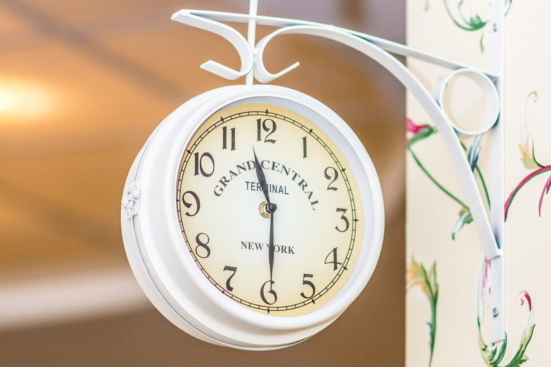 minute hand, elapsed time, close-up, indoors, shape, alarm clock, stopwatch, thermometer, clock hand, communication, clock face, measurement of time, clock shield