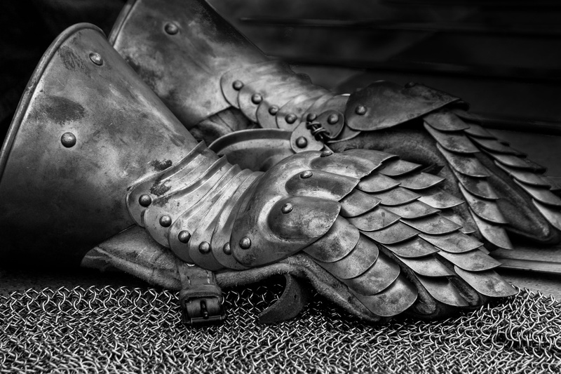 animal themes, human representation, 2K, metal, one animal, grayscale, sculpture, historically, craft, photography, food, statue, animal wildlife, indoors