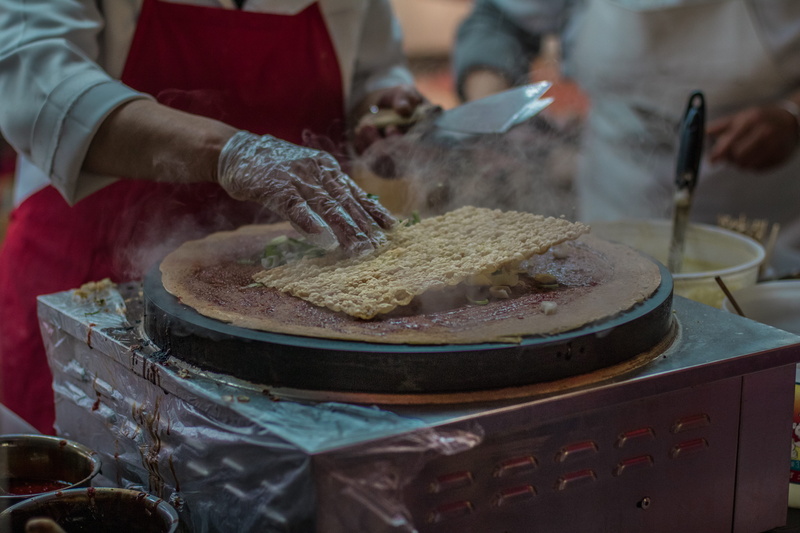 dish, powder, working, kitchen utensil, bbq, preparation, bowl, food, culinary, person, making, bread, flour, market, pancake, food and drink, 5K, icing