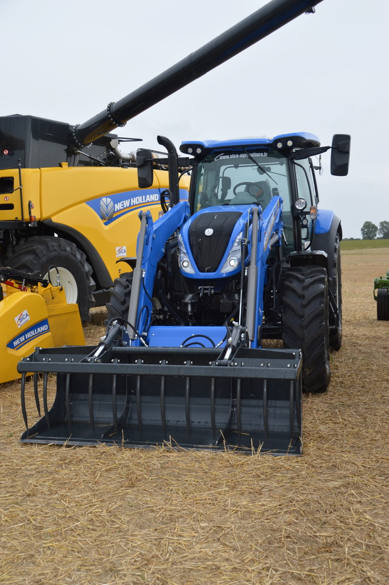 land, joints, machinery, wheel, harrow, 2K, tow, farmer, outdoors, planter, vehicle, loader, sky, no people, rural, hopper front, load, motor vehicle