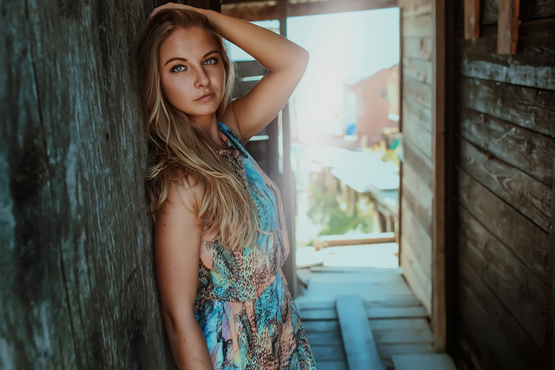 blue eyes, dress, Pedro Courelas, women, looking at viewer, hands in hair, 1080P, blonde