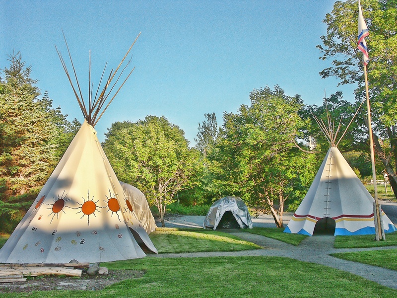 blue, 2K, outdoors, land, field, hanging, tipi, summer, tent, typical, tranquility, nature, daytime, tents, tepee, built structure, sky, teepee, brown