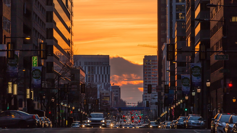 architecture, city street, land vehicle, urban Scene, illuminated, sky, skyscraper, residential district, car, traffic, motor vehicle, gray, no people