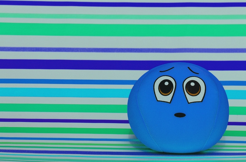creativity, sorry, table, studio shot, sweet, funny, ball, anthropomorphic smiley face, art and craft, excuse me, smiley, 2K, blue, smiling, indoors, multi colored