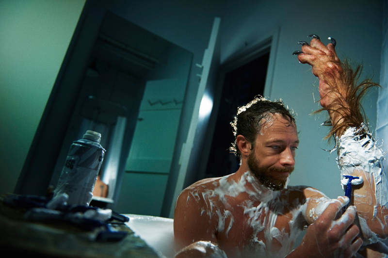 Kristen Holden-Ried, bath, Dyson, Lost Girl, actor, 4K