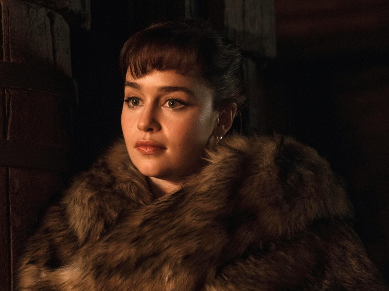 portrait, one person, qira, contemplation, clothing, fur, looking at camera, hairstyle, Solo: A star wars story 2018, brown hair, a star wats story, solo