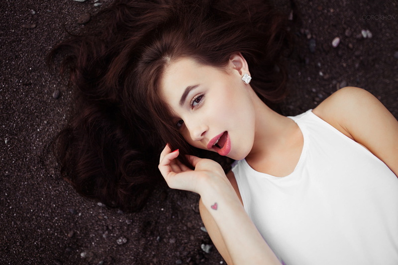 beautiful woman, brunette, young adult, relaxation, 1080P, headshot, teenager, contemplation, portrait, lying down, women, high angle view, brown hair