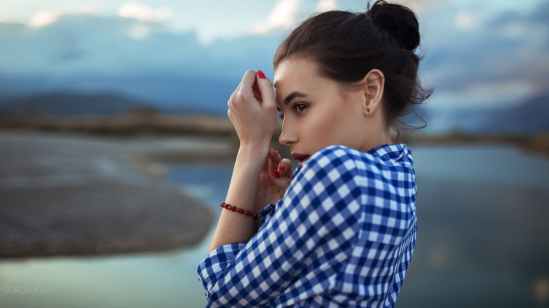 women, red nails, brunette, 1080P, women outdoors, Aliya Lando, bracelets, shirt, plaid, Ivan Gorokhov, plaid shirt, brown eyes