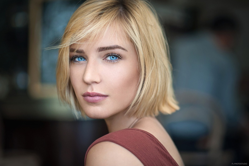 face, portrait, Tobias Glawe, short hair, depth of field, women, blue eyes, Eva Mikulski, blonde, 1080P