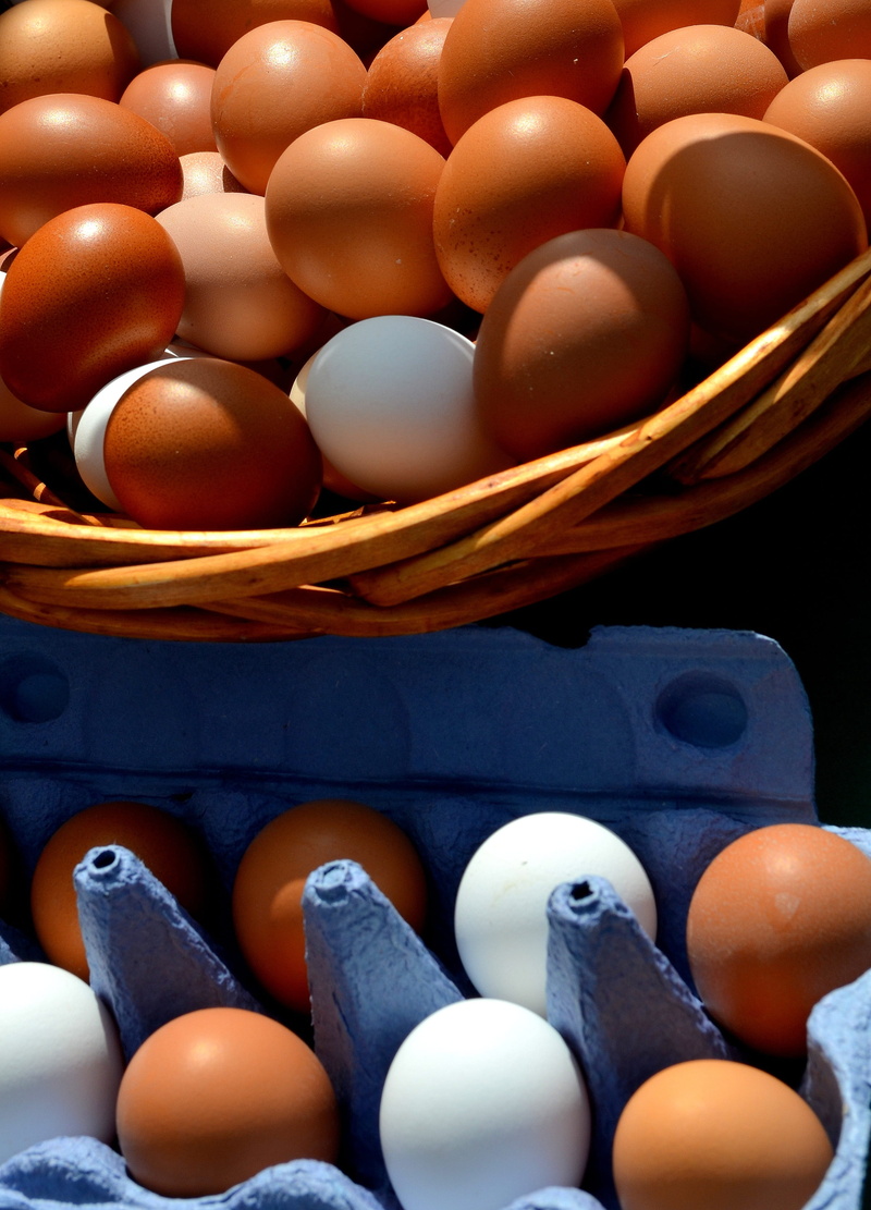 egg packaging, high angle view, abundance, no people, raw egg, brown, egg box, 2K, freshness, food, black background, container, organic eggs, egg shells