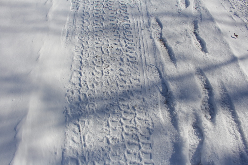 snow, apparel, wet, 5K, no people, backgrounds, close-up, textured, duet, shadow, cloud, car, pattern, clothing, footprints, white color, tracks, cold temperature