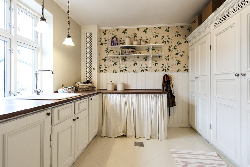 home, desk, building, chest of drawers, luxury, decor, cabinet, tiled floor, shelf, wardrobe, architecture, domestic kitchen, white color, indoor, home interior