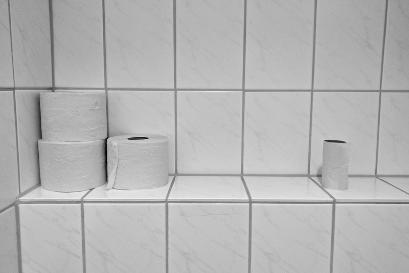 indoors, convenience, toilet, ceramics, still life, flooring, no people, side by side, 4K, bathroom, white color, domestic bathroom, public restroom, wall - building feature