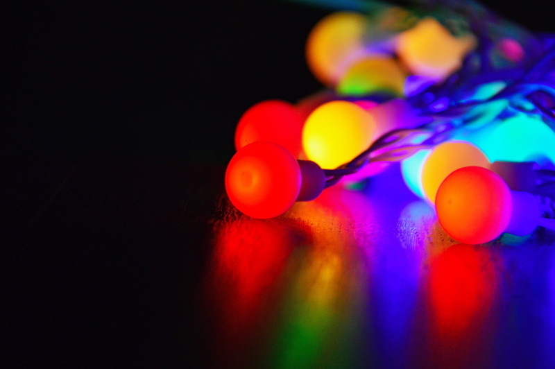 blue, abstract, sphere, 5K, light, bokeh, illuminated, reflection, light bulb, structure, shiny, color, light bulbs, design, glow, christmas, no people