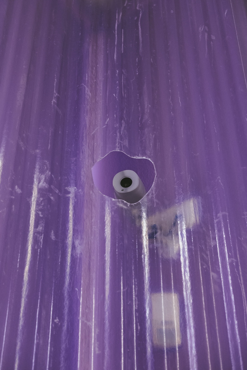 nature, urban, porthole, pattern, city, motion, water, ceiling, mecca, day, architecture, room, close-up, bathroom, toilet paper, metropolis, built structure