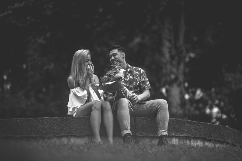 leisure activity, 4K, day, females, women, childhood, bonding, real people, female, casual clothing, outdoors, child, family, lifestyles, woman, sitting