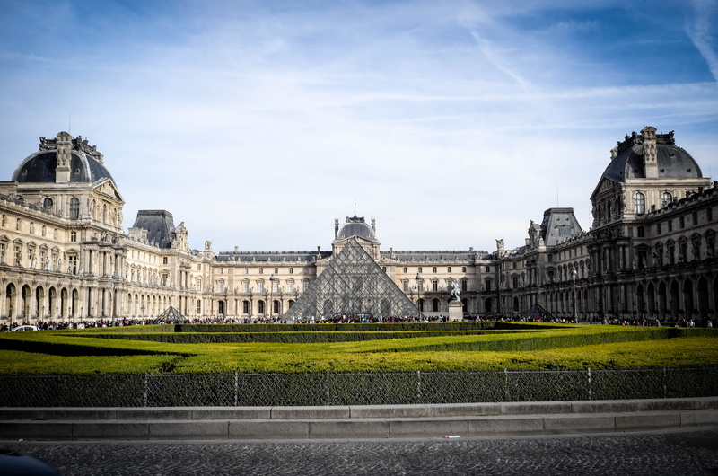 city, building, historically, travel destinations, green, places of interest, pyramid, field, facade, france, 4K, glass pyramid, the past, grass, built structure