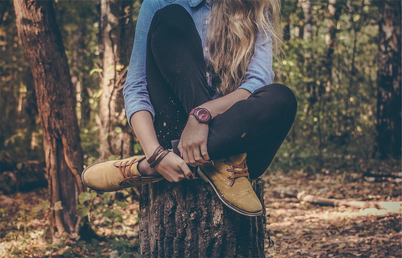land, women outdoors, real people, plant, outdoors, tree trunk, tree stump, day, women, nature, shoes, long hair, casual clothing, forest, 1080P, young women