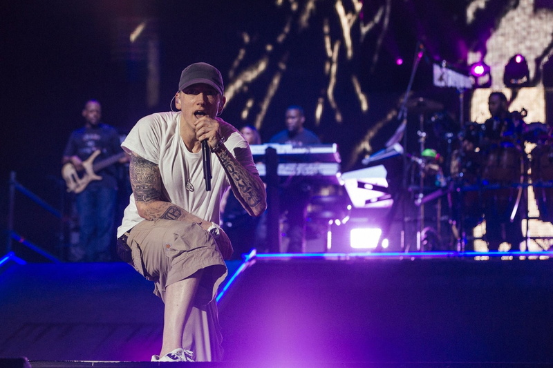 nightlife, illuminated, stage - performance space, adult, men, musician, artist, stage, night, stage light, group of people, performance, event, performing arts event
