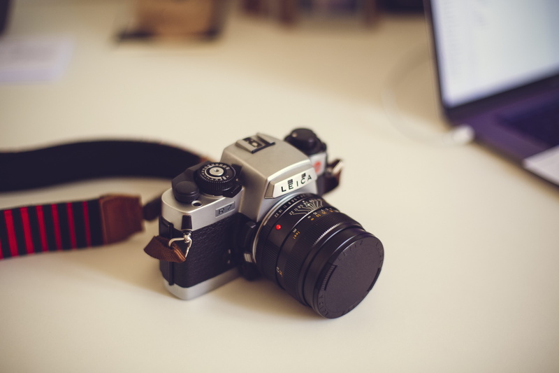 lens - optical instrument, laptop, elmarit, pc, camera, photography themes, 5K, equipment, used look, computer, slr camera, creative, selective focus