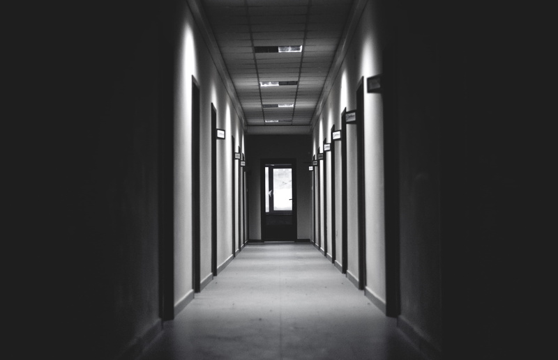 darkness, hotel, absence, dark, doorway, choices, the way forward, ceiling, no people, shadow, light at the end of the tunnel, 4K, illuminated, lighting equipment