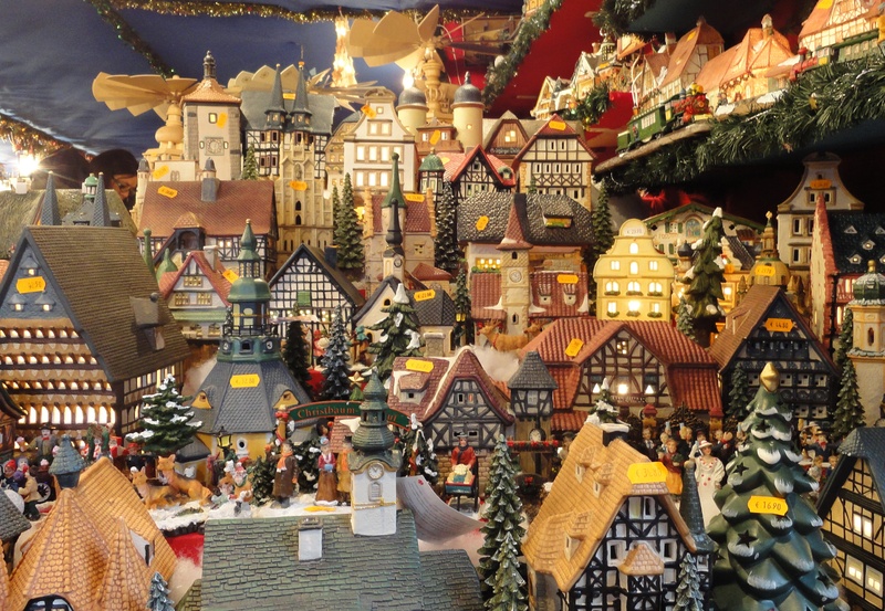 choice, spirituality, human representation, city, miniature, deco, group of people, assorted, for sale, market, variation, architecture, homes, representation