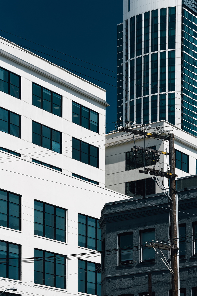 power, city, nature, building exterior, powerline, green, 5K, reflection, angle, urban, sky, power line, blue, glass - material, sunlight, architecture