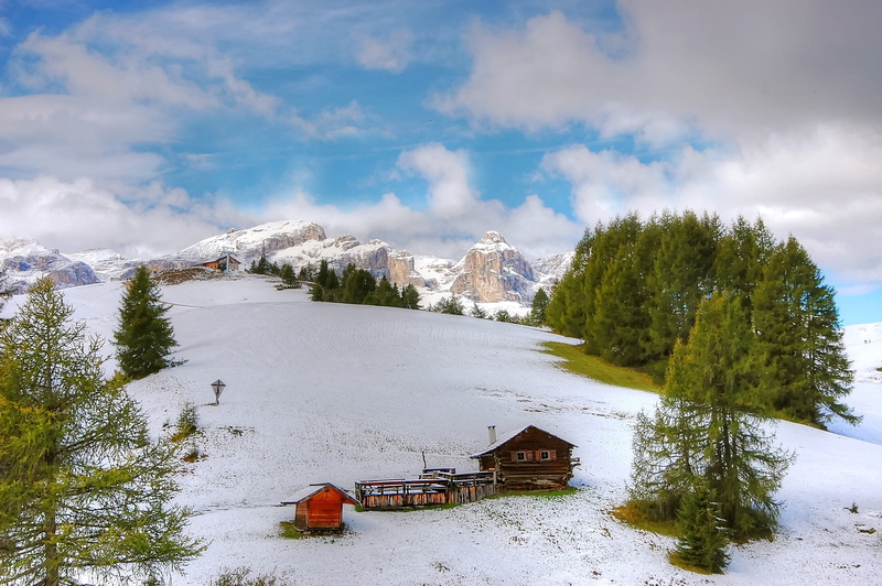 pralongia, building exterior, non-urban scene, sky, alpine, 2K, tree, hiking tour, snow, tranquil scene, landscape, enjoy, south tyrol, cold temperature
