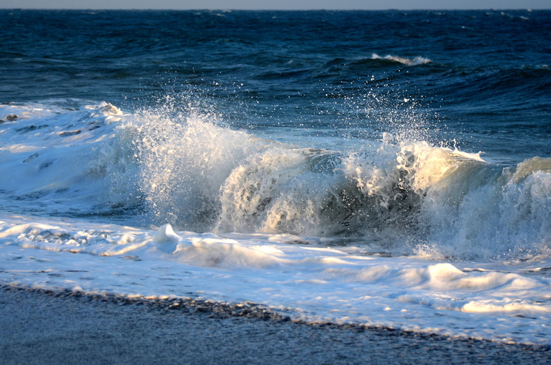 beauty in nature, 4K, splashing, coast, power in nature, motion, maritime, crest, groyne, ocean, wave breaking, seagull, spray, booked, sea, foam, scenics - nature