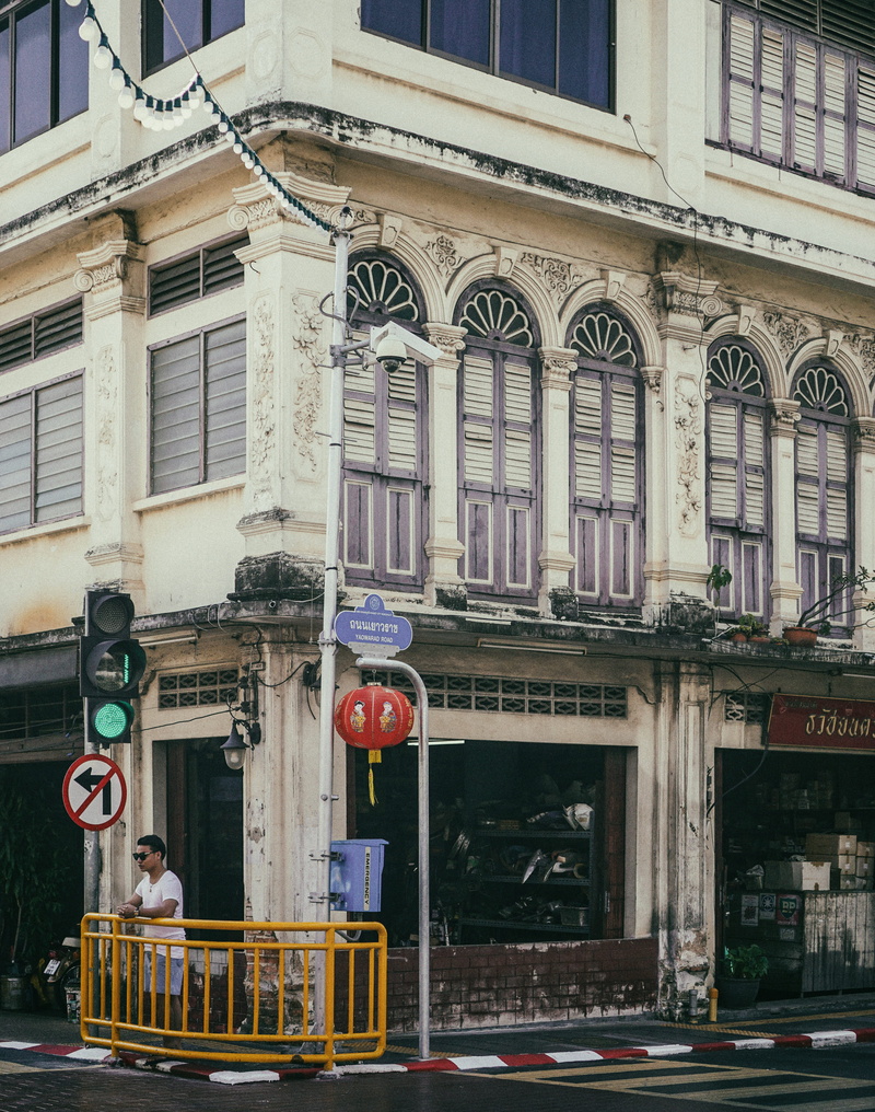 store, text, arch, built structure, day, 4K, street, architecture, entrance, city life, transportation, building exterior, thailand, facade, women, outdoors