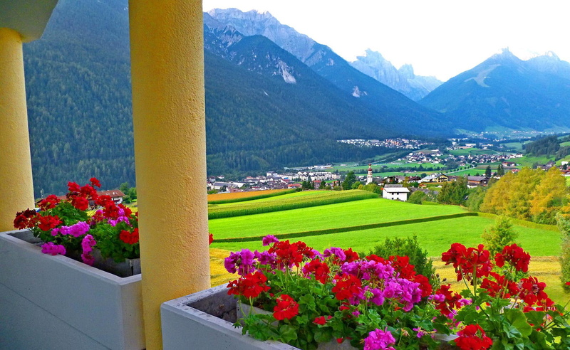 grass, slope, village, cliffs, view, lovely, houses, mountainscape, nature, mountain, 1080P, peaks, field, town, nice