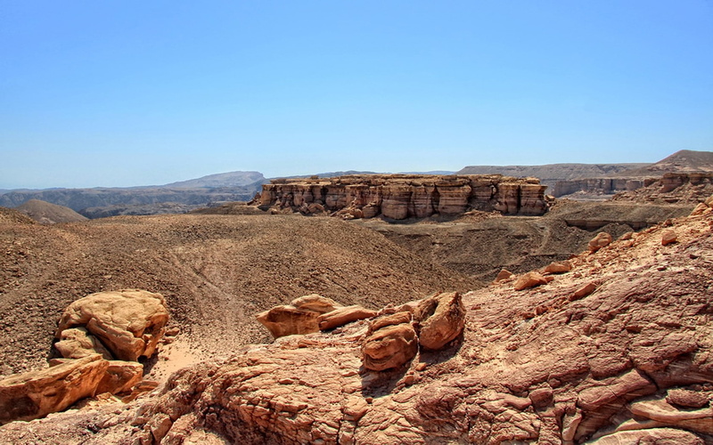 non-urban scene, rock - object, solid, climate, outdoors, 720P, travel destinations, semi-arid, geology, nature, Mountains, eroded, sky, Desert, land
